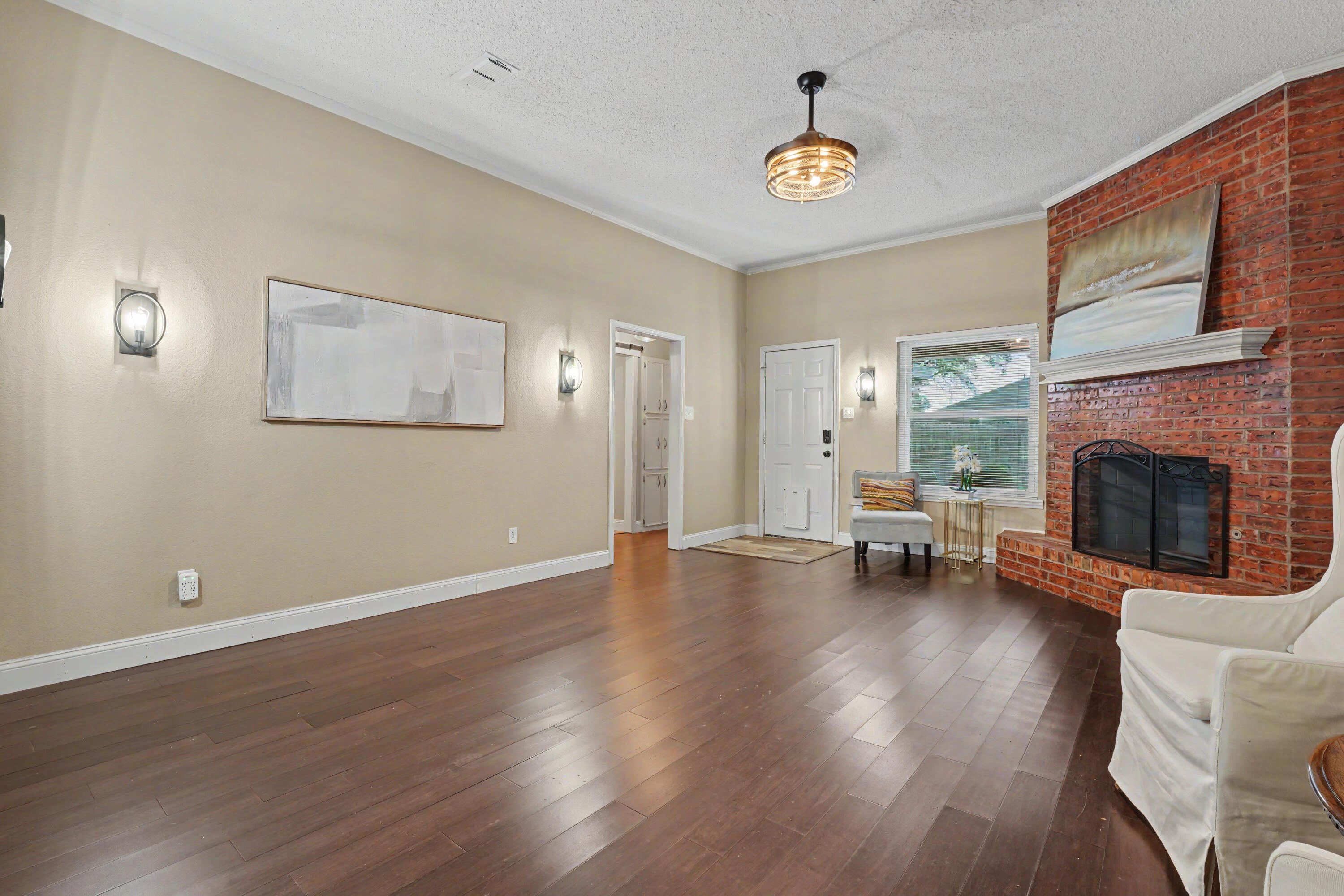 5604 96th Street - Photo 3
