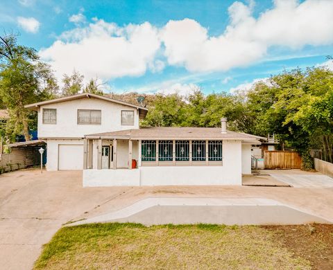 Photo of 585 Comanche Drive, Lubbock, TX 79404 (MLS # 202607206)