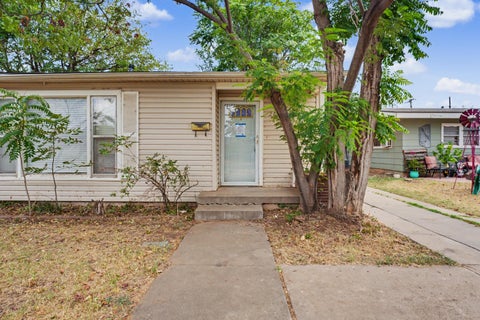 Photo of 2615 45th Street, Lubbock, TX 79413 (MLS # 202611932)