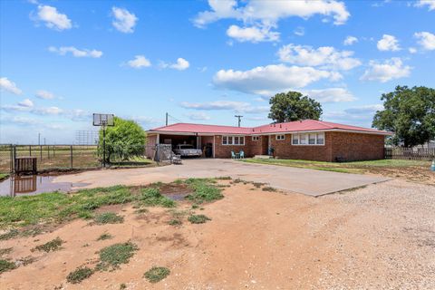 Photo of 1601 Smith Street, Littlefield, TX 79339 (MLS # 202606444)