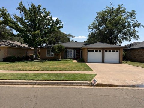 Photo of 5701 90th Street, Lubbock, TX 79424 (MLS # 202609370)