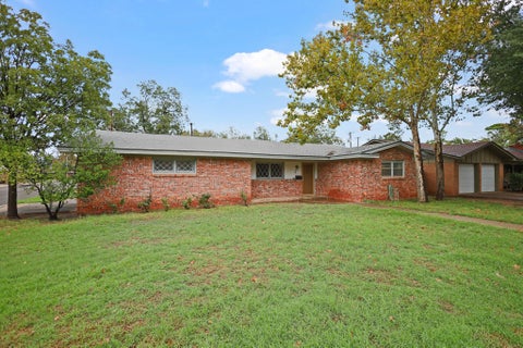Photo of 3432 56th Street, Lubbock, TX 79413 (MLS # 202614542)