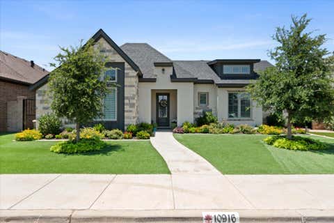 Photo of 10916 Vicksburg Avenue, Lubbock, TX 79424 (MLS # 202610345)