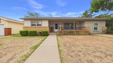 Photo of 2609 46th Street, Lubbock, TX 79413 (MLS # 202605486)