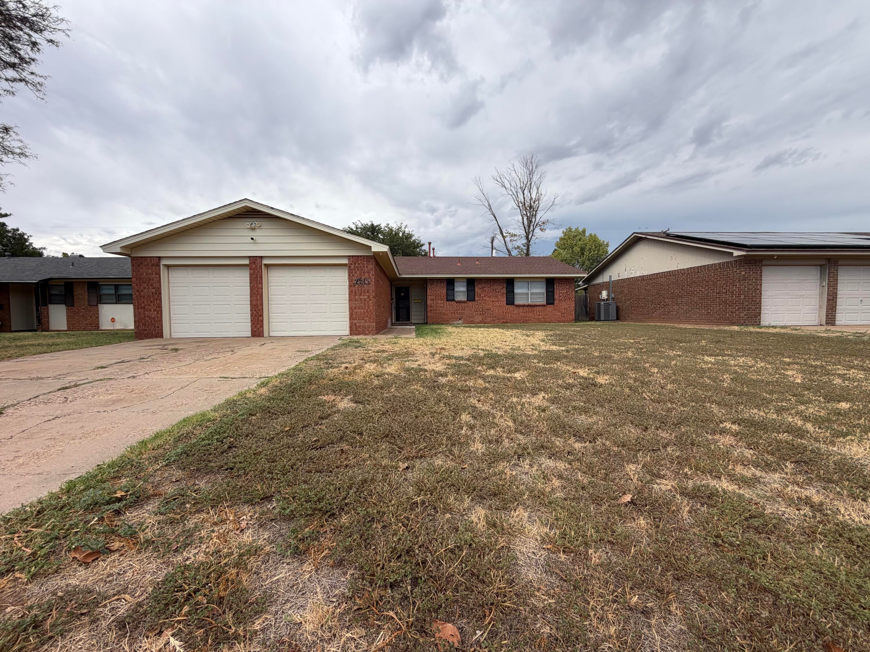 4414 54th Street - Photo 2