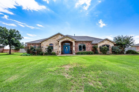 Photo of 1803 County Road 7570, Lubbock, TX 79423 (MLS # 202613154)