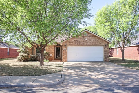 Photo of 5807 89th Street, Lubbock, TX 79424 (MLS # 202610052)