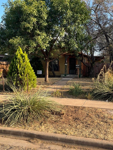 Photo of 2115 23rd Street, Lubbock, TX 79411 (MLS # 202612491)