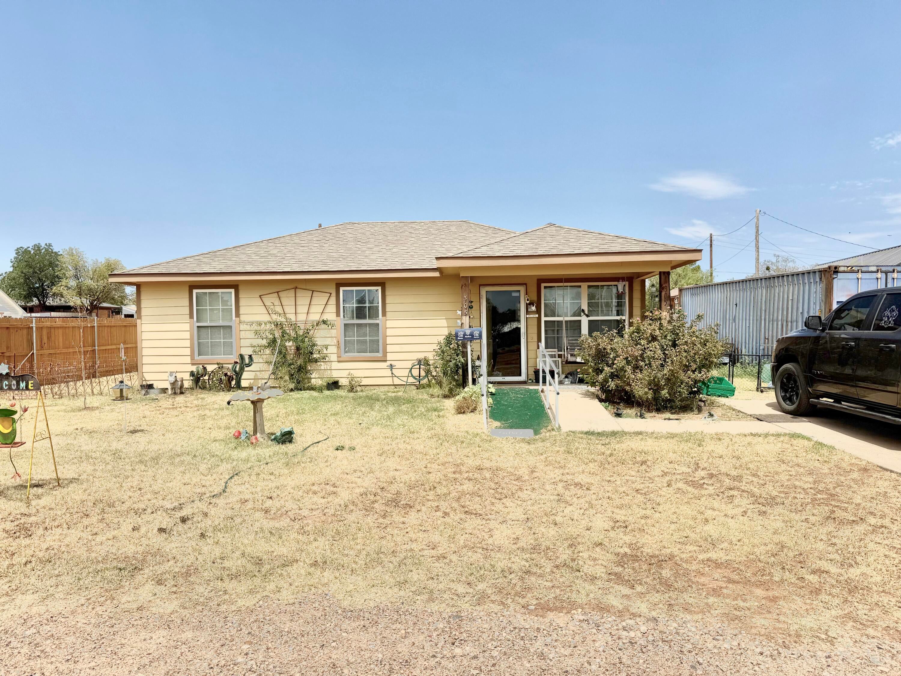 305 E 2nd Street - Photo 2