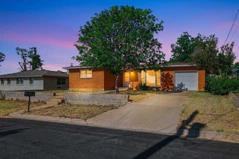 Photo of 3205 Cherry Street, Snyder, TX 79549 (MLS # 202611544)