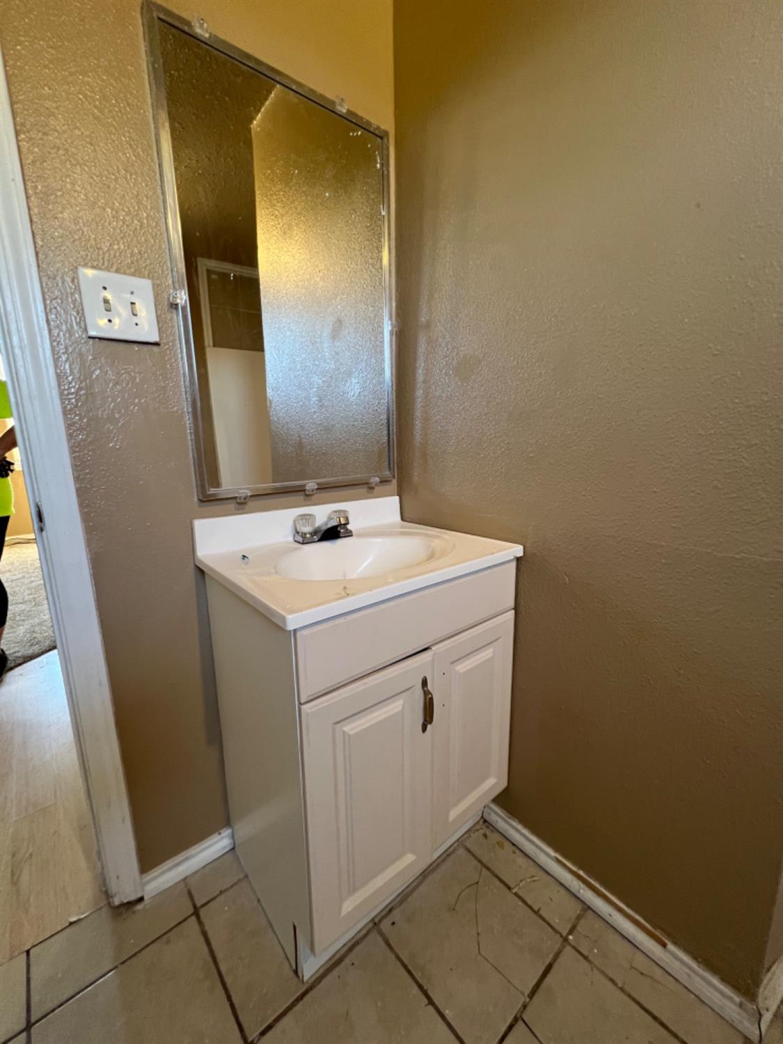 Lubbock, Texas 79403, United States, 2 Bedrooms Bedrooms, ,1 BathroomBathrooms,Residential,Active,36401