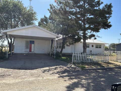 Photo of 1402 E 5th Street, Petersburg, TX 79250 (MLS # 202610971)