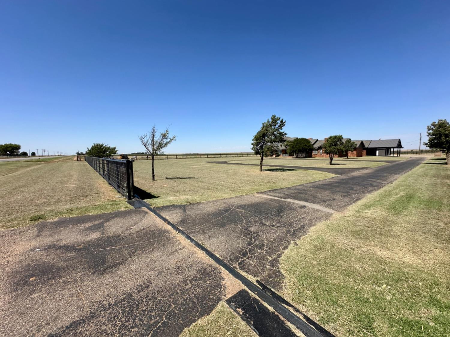 1670 W US Highway 70