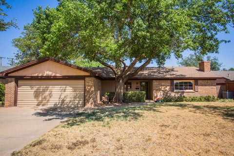 Photo of 4810 13th Street, Lubbock, TX 79416 (MLS # 202612416)