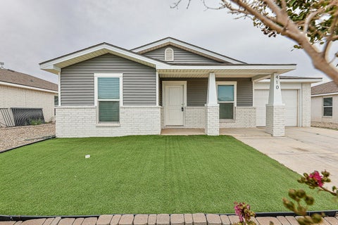 Photo of 410 E 30th Street, Wolfforth, TX 79382 (MLS # 202612082)