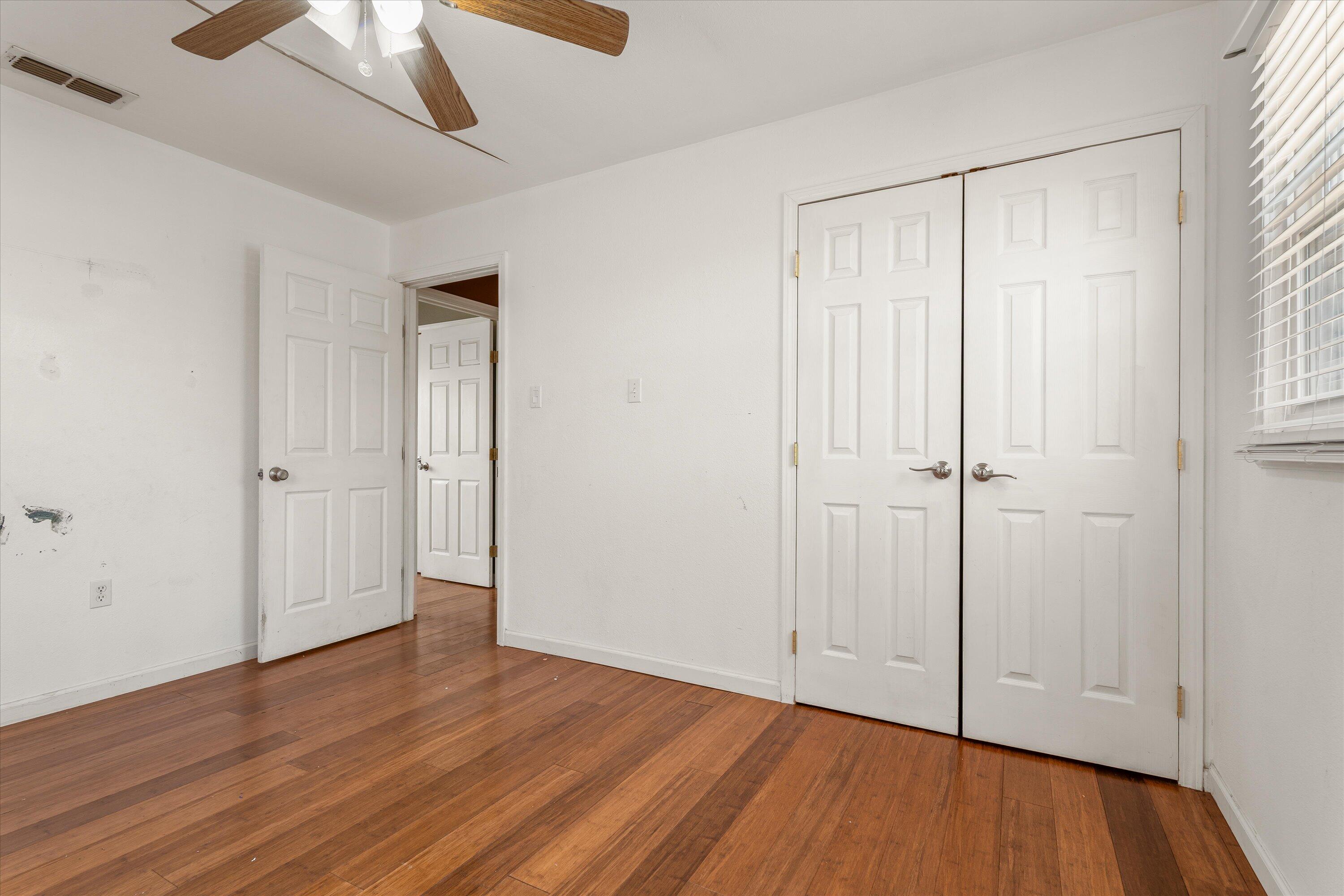 709 E 4th Street