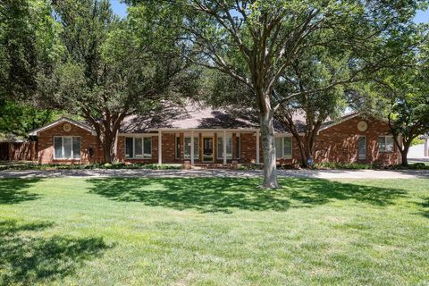 Photo of 6810 59th Street, Lubbock, TX 79407 (MLS # 202606219)