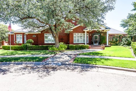 Photo of 9407 Nashville Avenue, Lubbock, TX 79423 (MLS # 202608983)