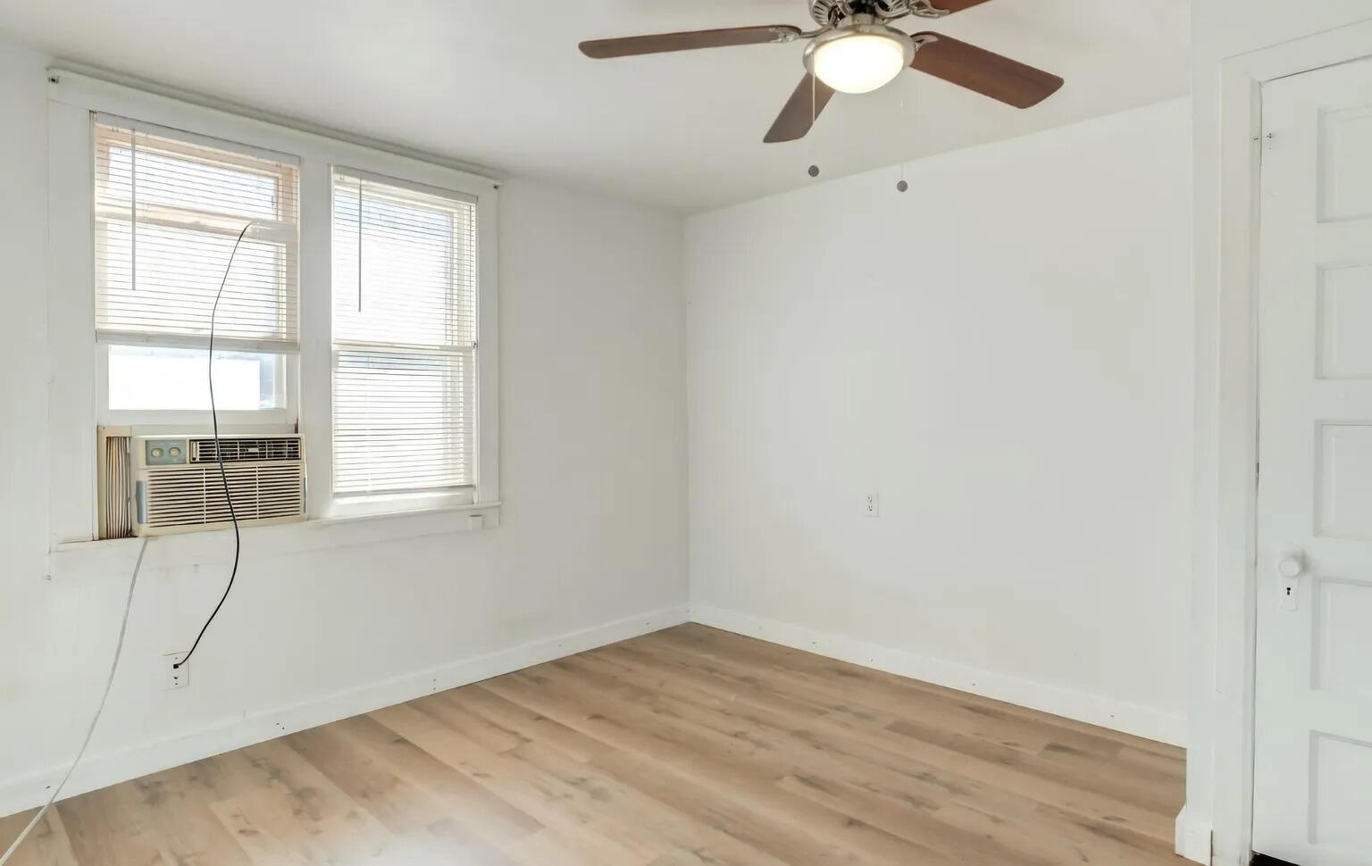 807 W 5th Street