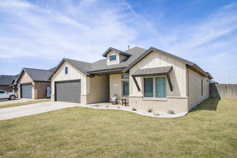 Photo of 716 Ventoso Circle, Wolfforth, TX 79382 (MLS # 202612135)