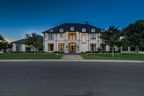 Photo of 4716 111th Drive, Lubbock, TX 79424 (MLS # 202614655)