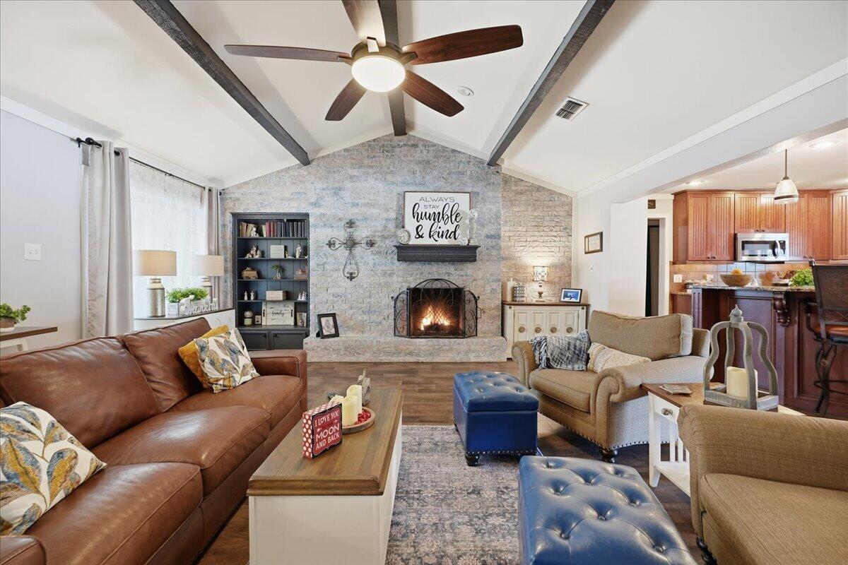 7704 Louisville Avenue