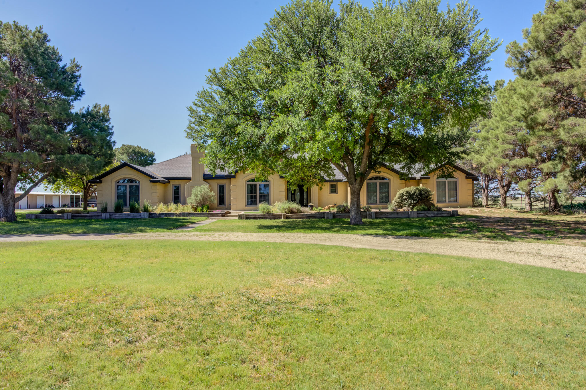 9009 County Rd 7500