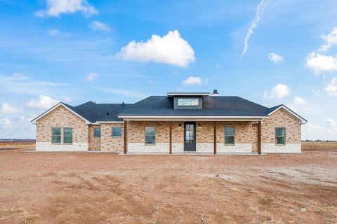 Photo of 8510 N County Road 1300, Shallowater, TX 79363 (MLS # 202612766)
