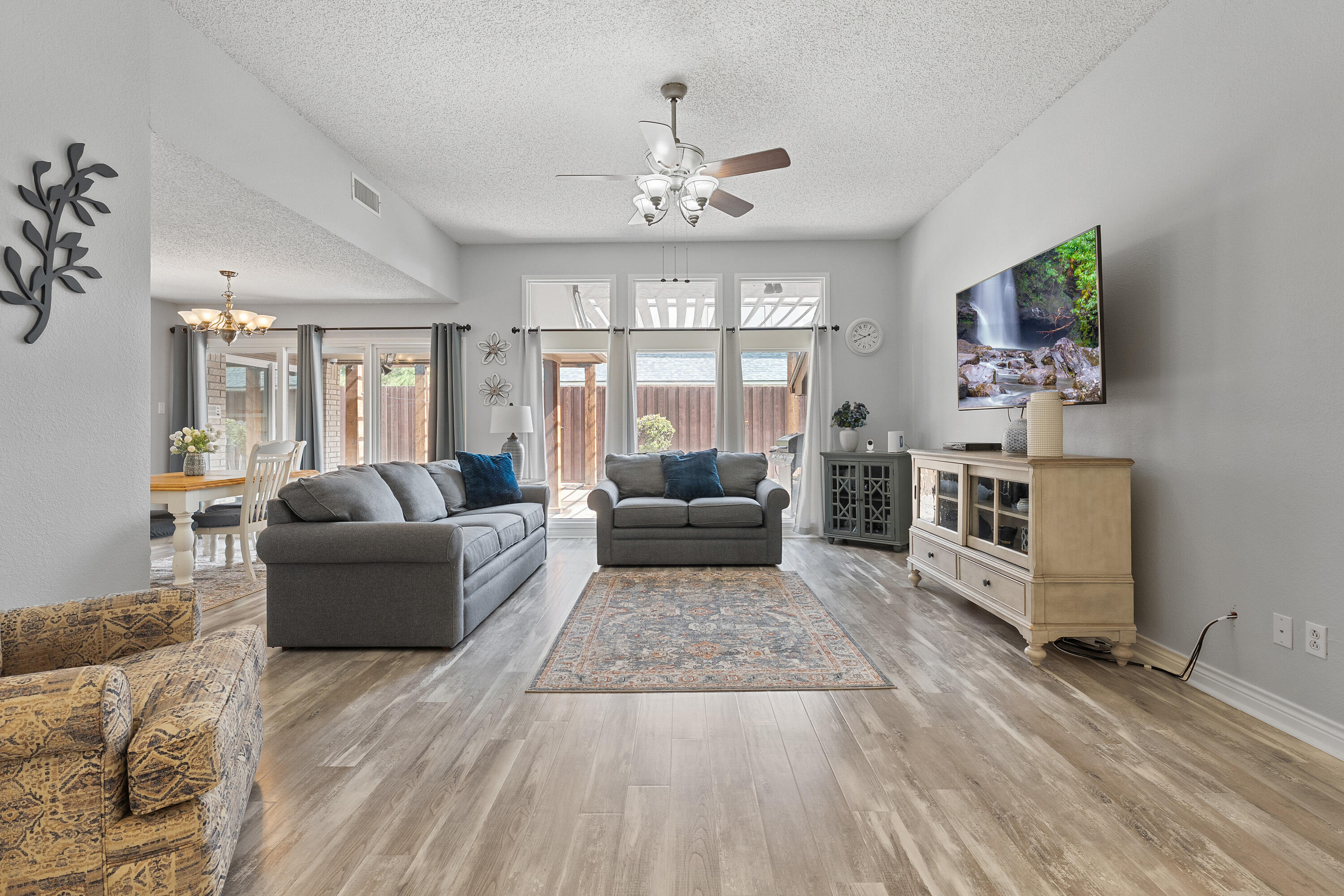 4018 88th Place