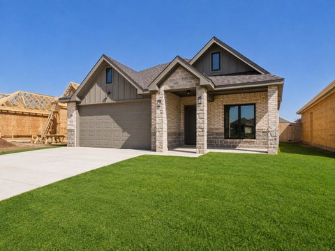 Photo of 7014 18th Place, Lubbock, TX 79416 (MLS # 202613682)