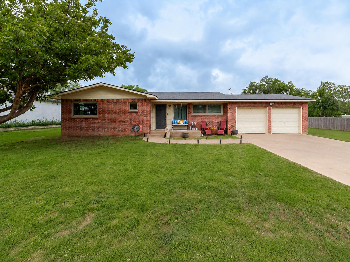 Photo 1 of 25 — 2408 Globe Avenue, Lubbock, TX 79404