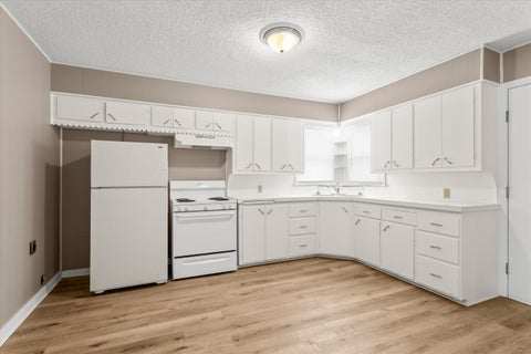 Photo of 107 Hickory Street, Levelland, TX 79336 (MLS # 202613477)