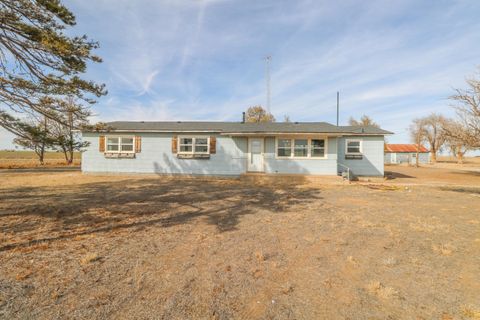 533 Highway 70 Earth TX 79031