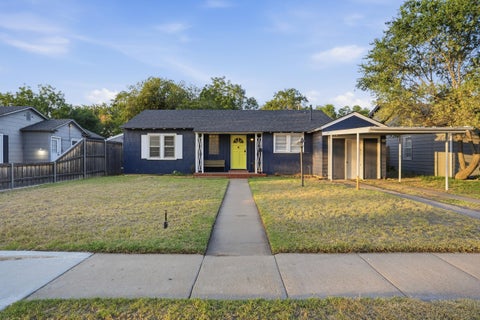Photo of 2819 26th Street, Lubbock, TX 79410 (MLS # 202610855)