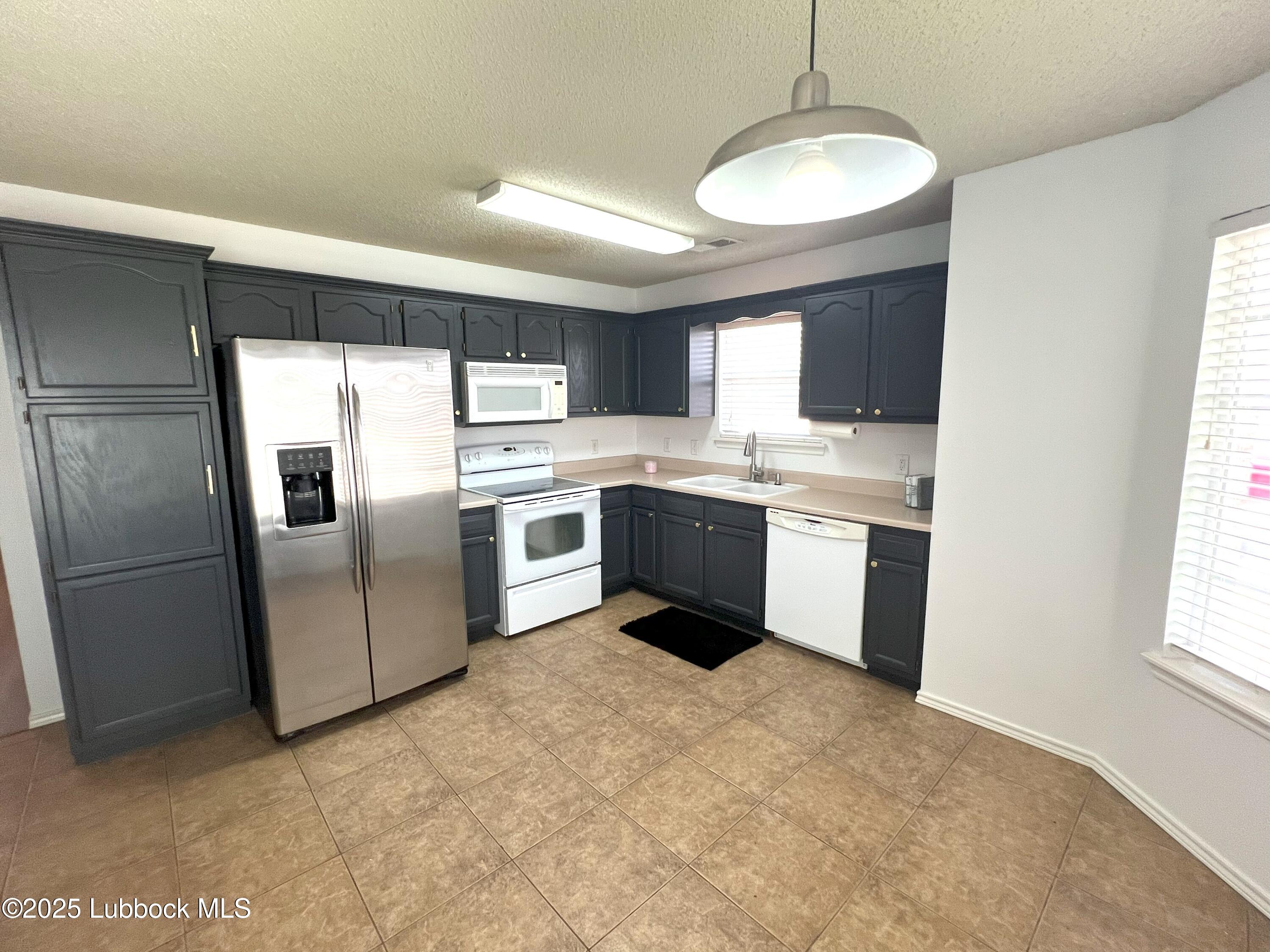 2802 108th Street - Photo 4