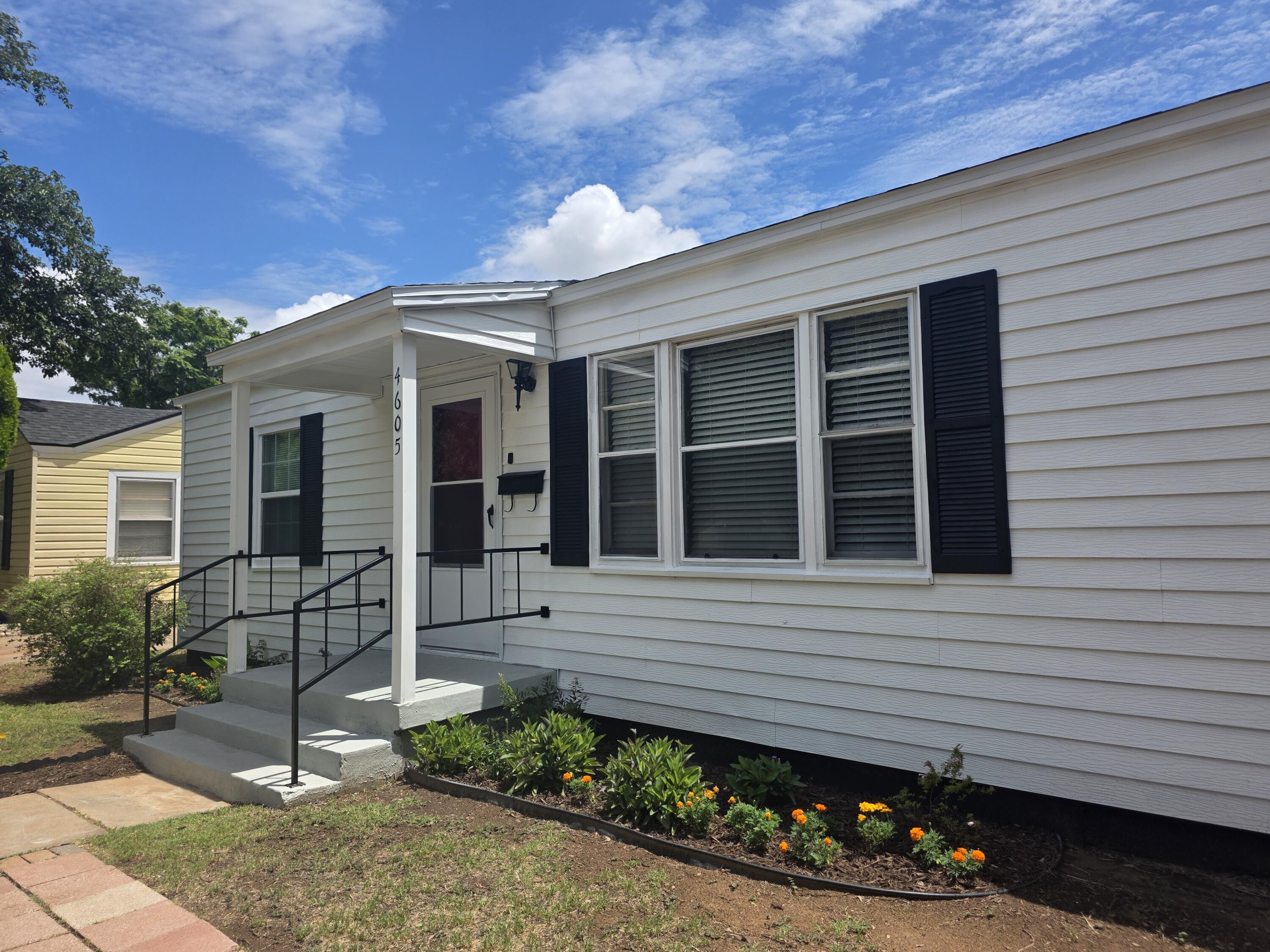 4605 32nd Street - Photo 3