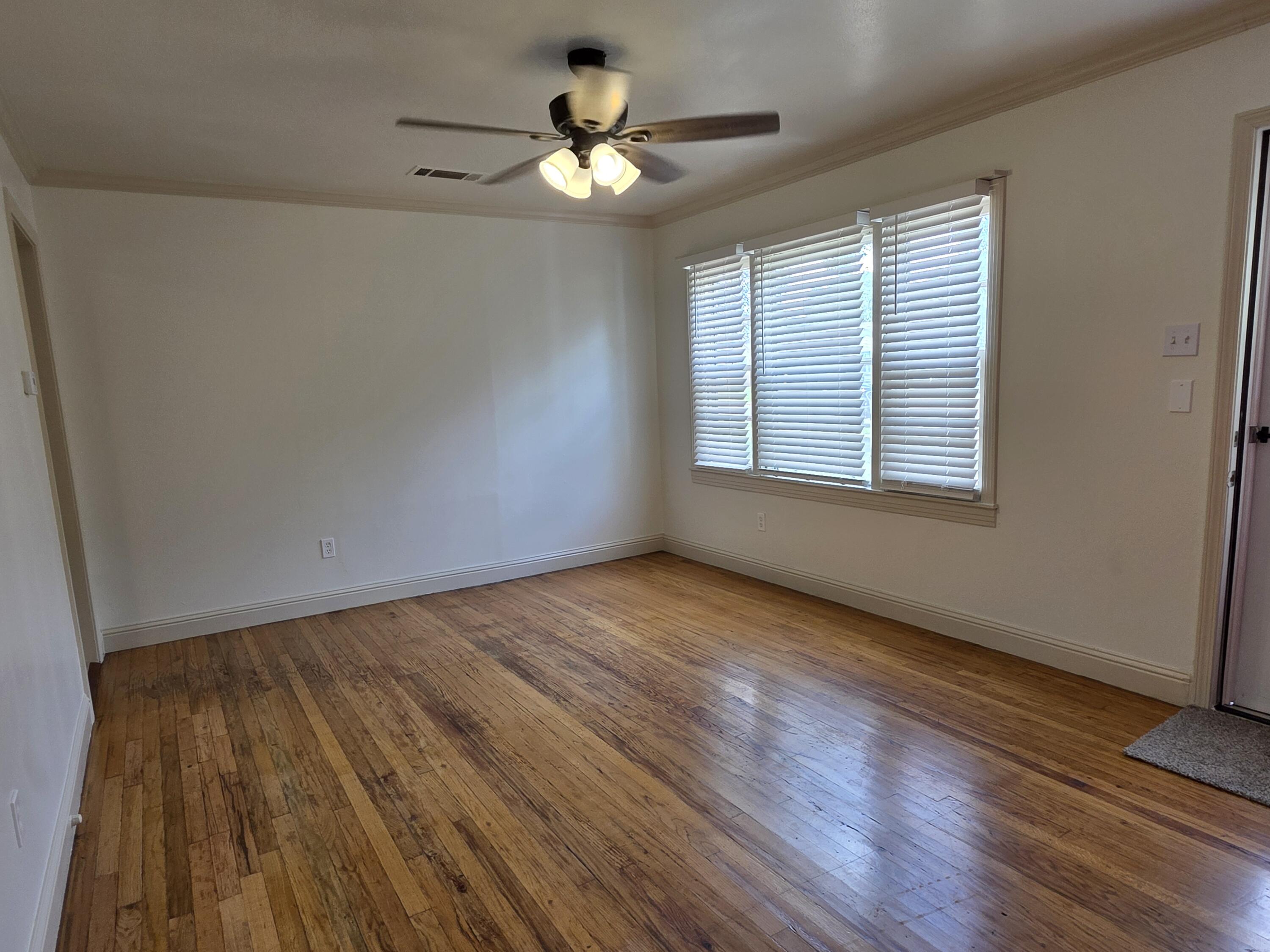 4605 32nd Street - Photo 4
