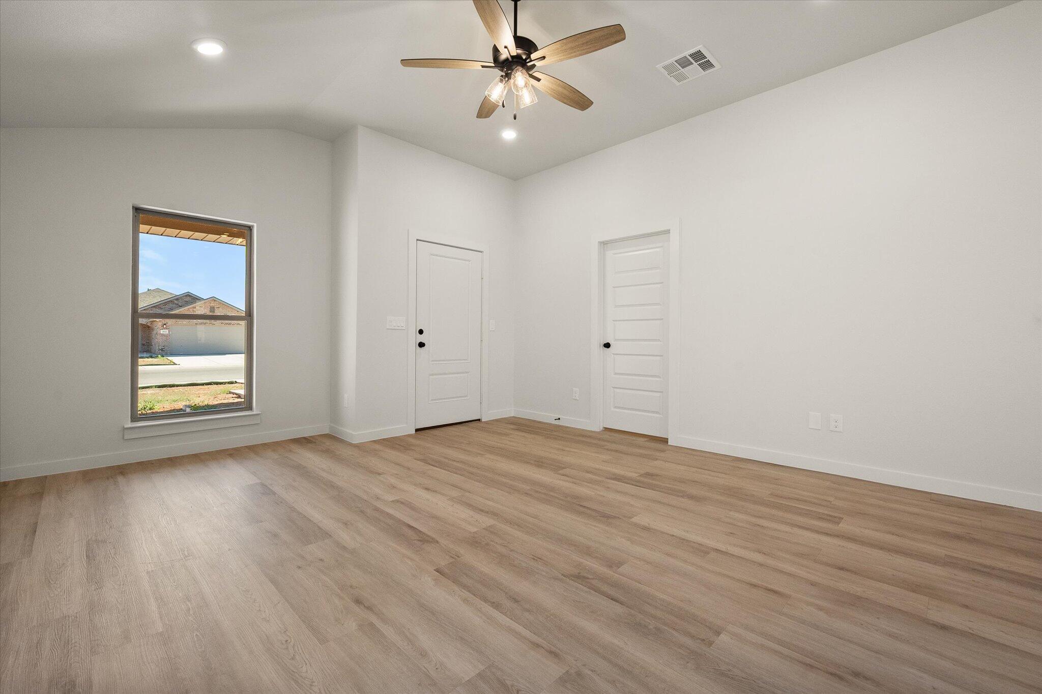 2013 Cottonwood Avenue