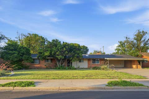 Photo of 2313 58th Street, Lubbock, TX 79412 (MLS # 202609668)