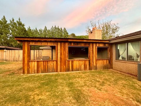 A home in Tahoka