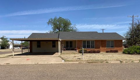 Photo of 320 W Spruce Street, Lockney, TX 79241 (MLS # 202605519)