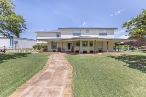 Hunt Realty - West Texas Real Estate 29 2615 Saratoga Avenue Lubbock TX 79407