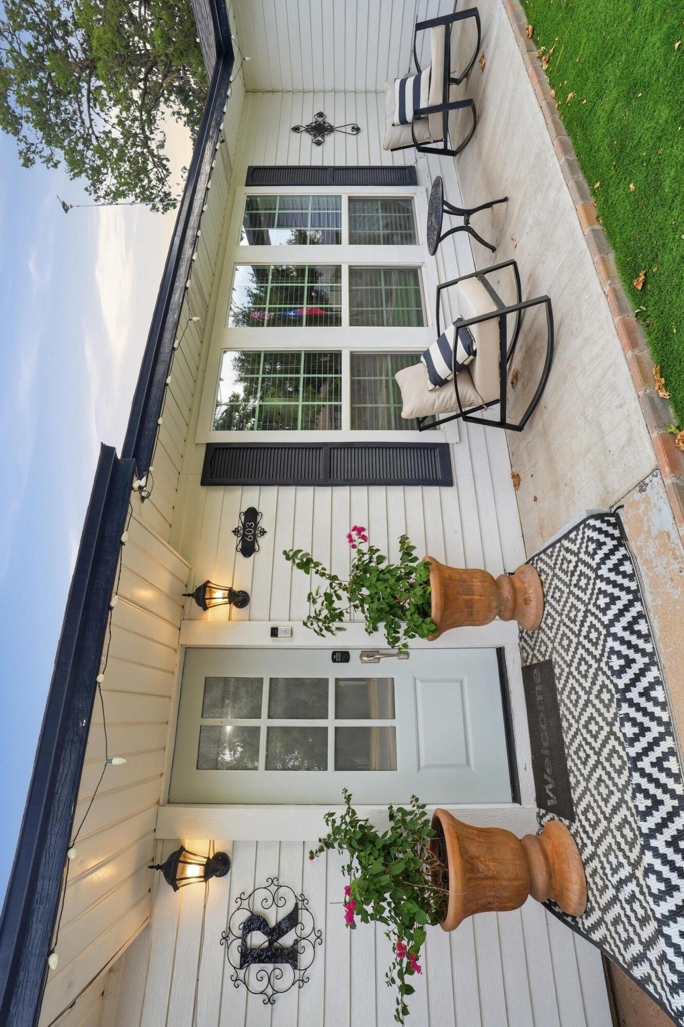 603 E 13th Street - Photo 4