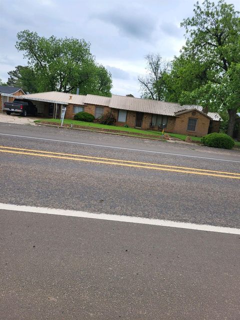 A home in Knox City