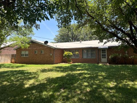 A home in Brownfield