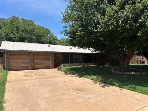 A home in Brownfield