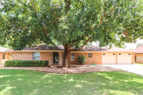 Photo of 105 E 27th Street, Littlefield, TX 79339 (MLS # 202610086)