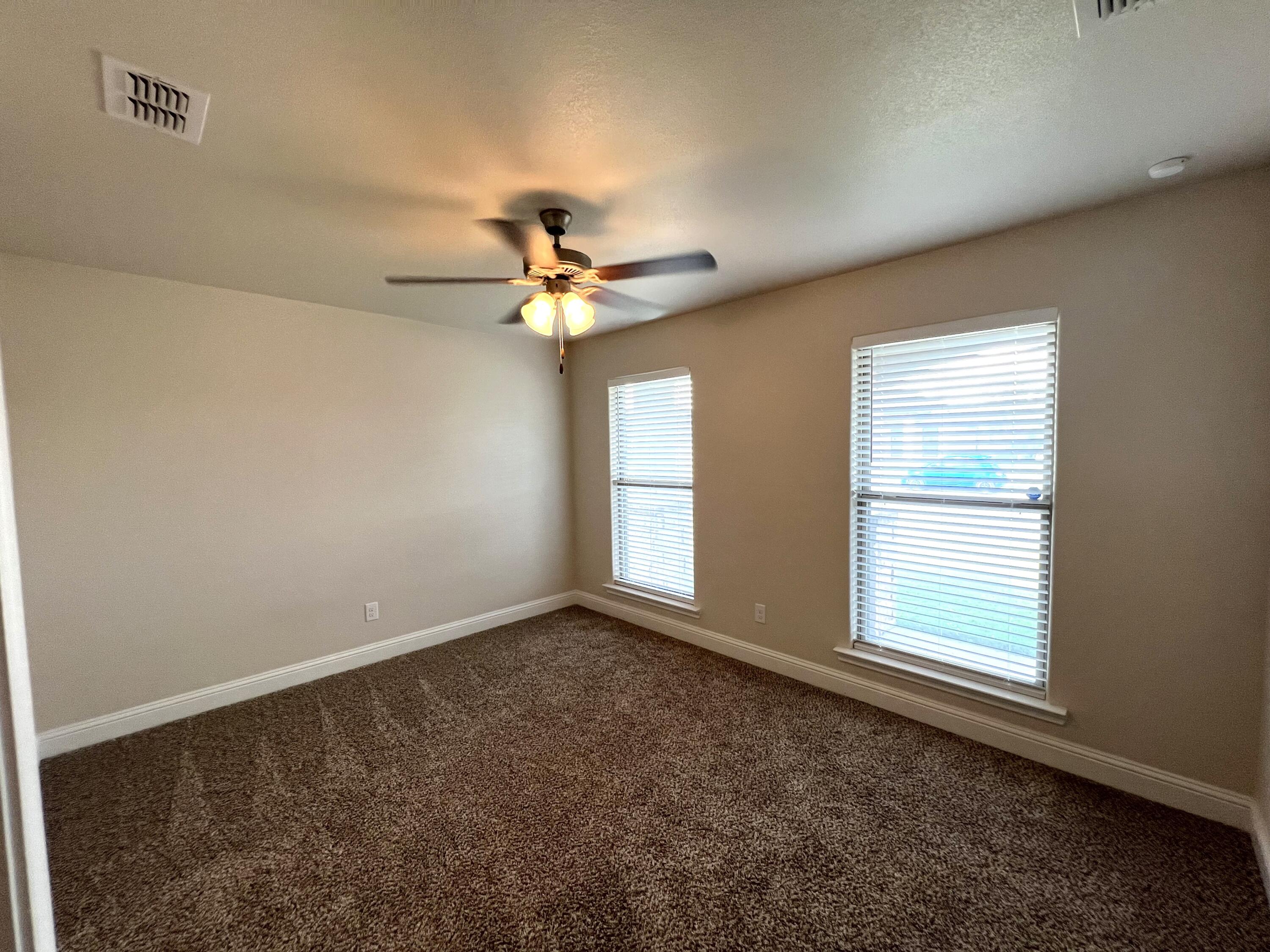2107 136th Street - Photo 4