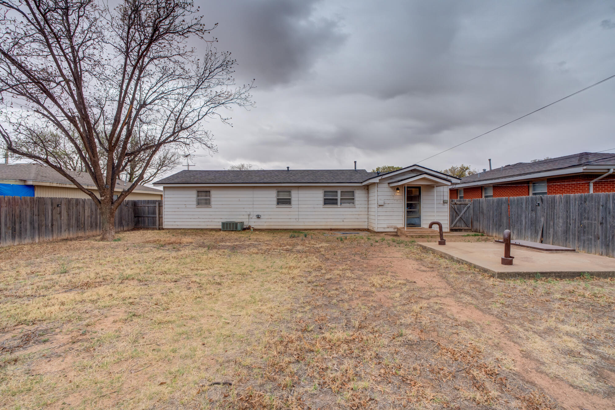 403 E 19th Street