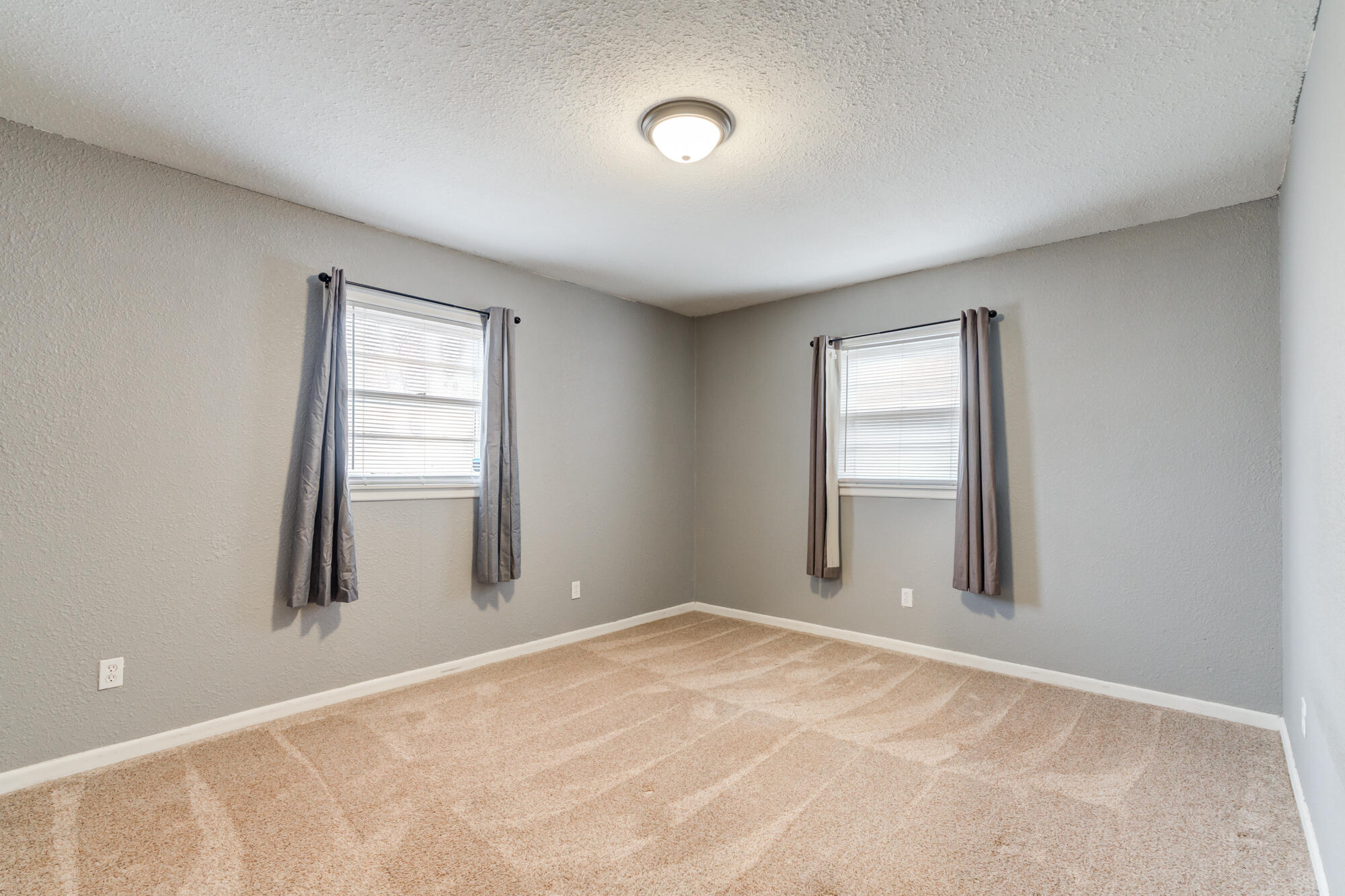 403 E 19th Street